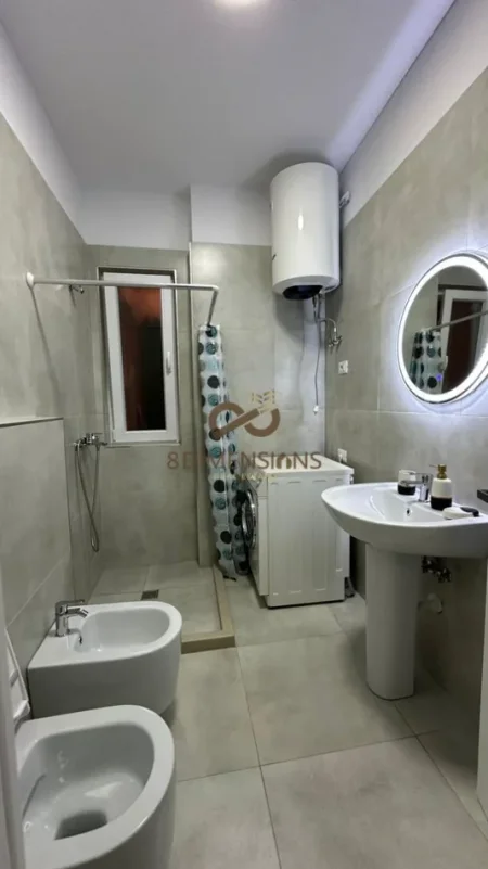 Tirane, jepet me qera apartament 1+1 Kati 3, 67 m² 550 € (5 maji)