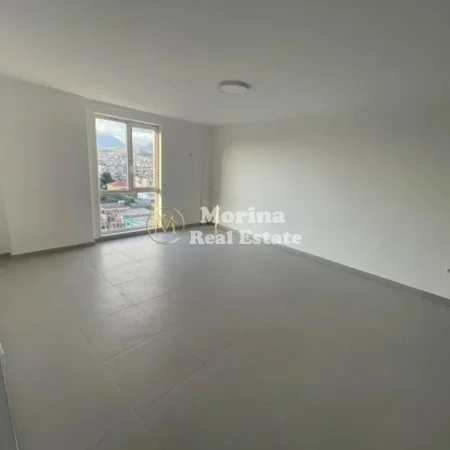 Tirane, jepet me qera apartament 2+1 Kati 5, 108 m² 400 € (Rruga e Dibres)