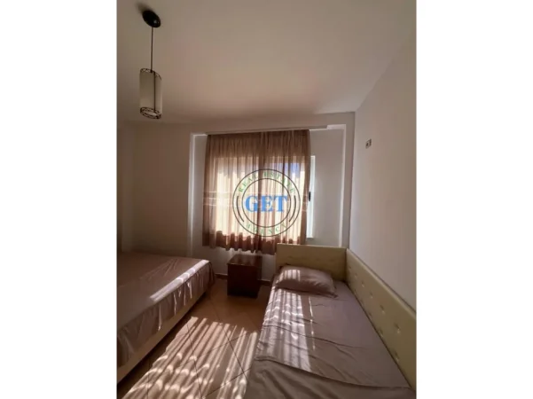 Durres, jepet me qera 1+1 Kati 3, 60 m² 350 € (Plazh)
