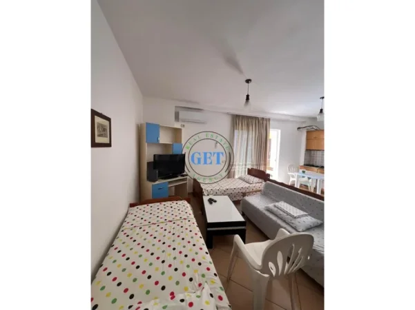 Durres, jepet me qera 1+1 Kati 3, 60 m² 350 € (Plazh)