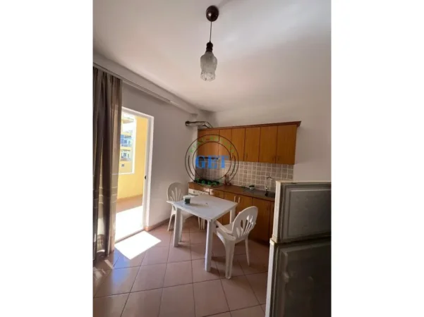 Durres, jepet me qera 1+1 Kati 3, 60 m² 350 € (Plazh)