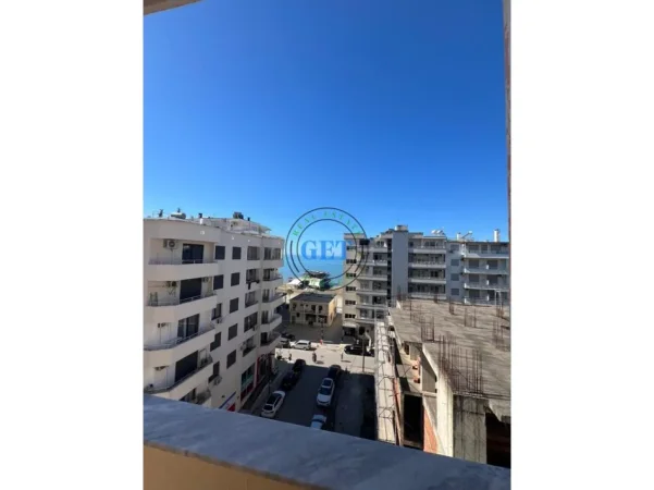 Durres, jepet me qera apartament 1+1 Kati 4, 65 m² 500 € (Plazh)