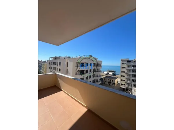 Durres, jepet me qera apartament 1+1 Kati 4, 65 m² 500 € (Plazh)