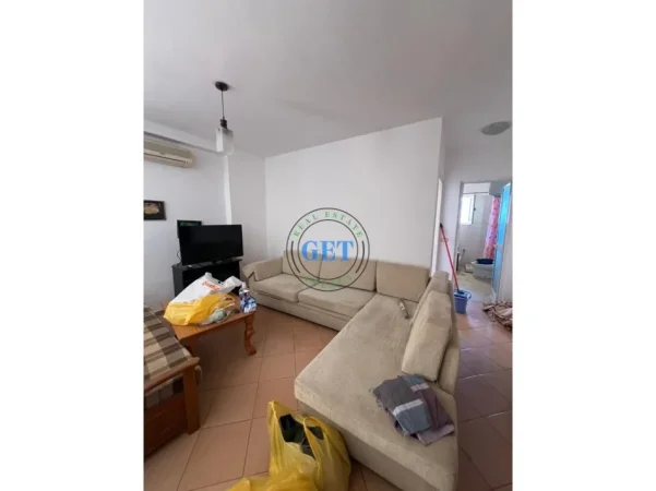 Durres, jepet me qera apartament 1+1 Kati 4, 65 m² 500 € (Plazh)