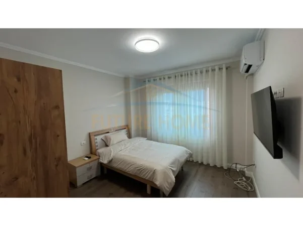 Tirane, shitet apartament 2+1+Aneks+Ballkon Kati 10, 115 m² 285.000 € (KOMPLEKSI URSLUGA STACIONI TRRENIT)