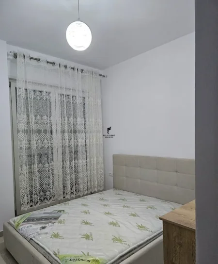 Tirane, jepet me qera apartament 2+1 Kati 4, 105 m² 600 € (SELITE)