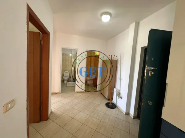 Shqiperi, jepet me qera apartament 1+1+Ballkon Kati 6, 114 m² 500 € 