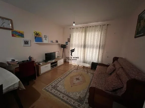 Tirane, jepet me qera apartament 1+1 Kati 5, 70 m² 400 € (ASTIR)
