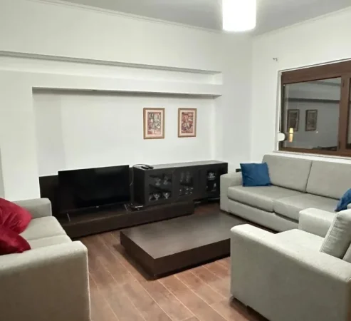 Tirane, jepet me qera apartament 2+1 Kati 7, 102 m² 850 € (Rruga e Elbasanit)