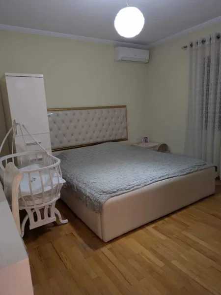 Tirane,  apartament 5+1+Ballkon Kati 3, 260 m² 520.000 € (Rruga Albanopoli)