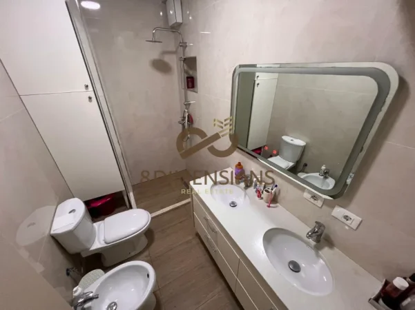 Tirane, jepet me qera apartament 2+1 Kati 3, 100 m² 450 € (fresk)