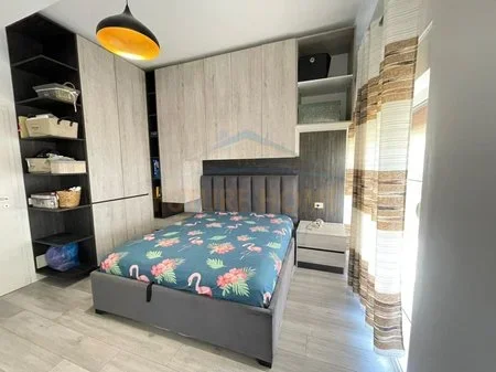 Tirane, shitet apartament 2+1 Kati 3, 155.000 € 