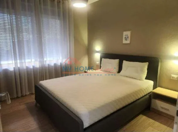 Tirane, jepet me qera apartament 1+1+Ballkon Kati 2, 65 m² 650 € (Mozaiku)