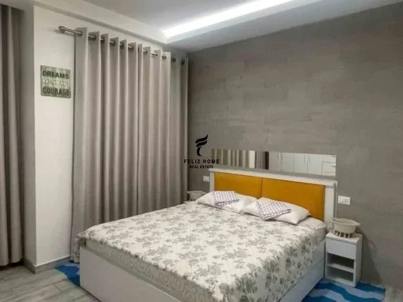 Tirane, jepet me qera apartament 1+1 , 650 € (KOMUNA E PARISIT)