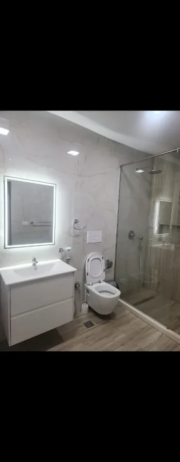 Tirane, jepet me qera apartament 1+1 Kati 2, 65 m² 650 € (MYSLYM SHYRI)
