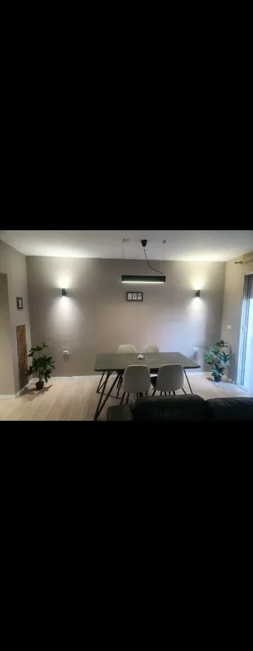 Tirane, jepet me qera apartament 1+1 Kati 2, 65 m² 650 € (MYSLYM SHYRI)