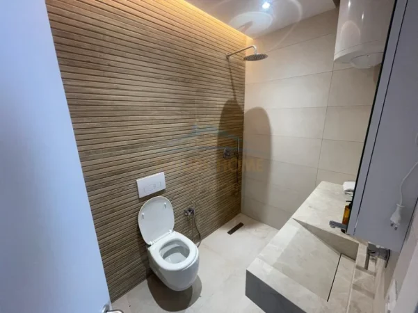 Tirane, shitet apartament 2+1+Aneks+Ballkon Kati 6, 95 m² 240.000 € (Jordan Misja)