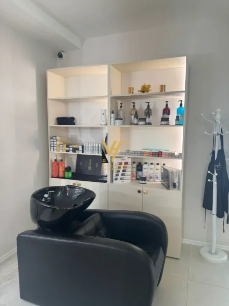 Tirane, shitet ambjent biznesi Kati 0, 76 m² 25.000 Euro (BULEVARDI GJERGJ FISHTA)