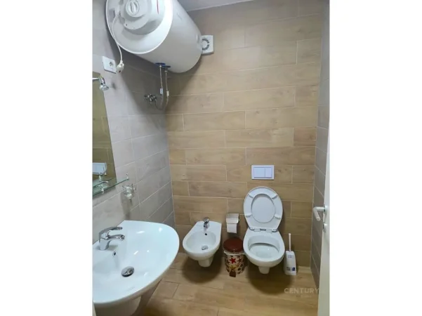 Tirane, jepet me qera apartament 2+1 Kati 3, 94 m² 750 € (don bosko)