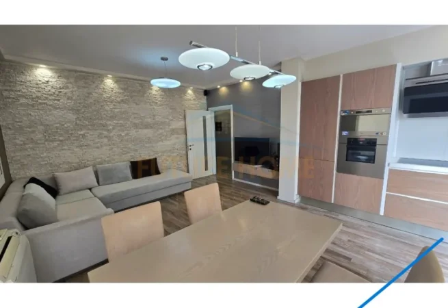 Tirane, shitet apartament 2+1+2+Ballkon Kati 5, 126 m² 230.000 € (Blloku i Vilave Selitë)