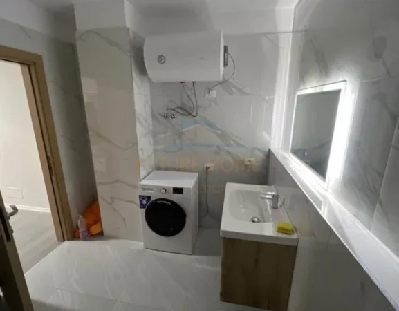 Tirane, jepet me qera apartament 1+1 Kati 1, 75 m² 500 € (Rruga 5 Majit)