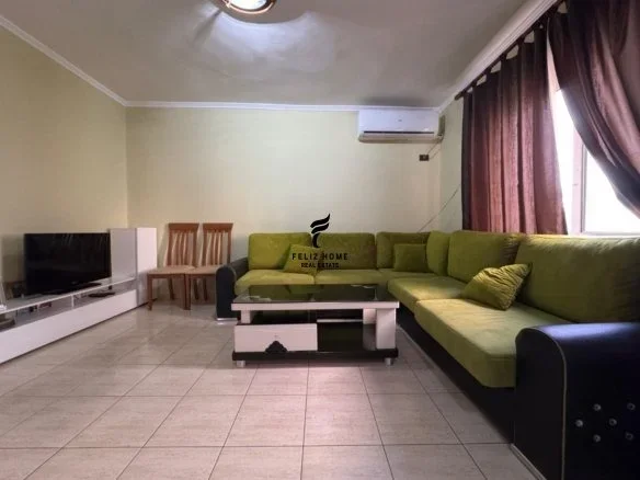 Tirane, jepet me qera apartament 1+1 Kati 5, 70 m² 500 € (STADIUMI DINAMO)