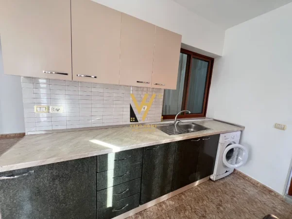 Tirane, jepet me qera apartament 1+1+Ballkon Kati 2, 70 m² 370 € (KODRA E PRIFTIT)