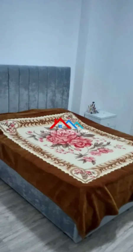 Tirane, jepet me qera apartament 1+1+Ballkon Kati 5, 72 m² 570 € (RRUGA SABAUDIN GABRANI,SPITALI AMERICAN 3)