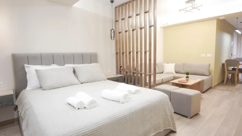 Tirane, jepet me qera apartament 1+1 Kati 1, 110 m² 1.300 € (21 DHJETORI)