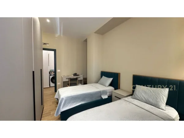 Tirane, jepet me qera apartament 2+1+Ballkon Kati 0, 110 m² 800 € (kopshti botanik)