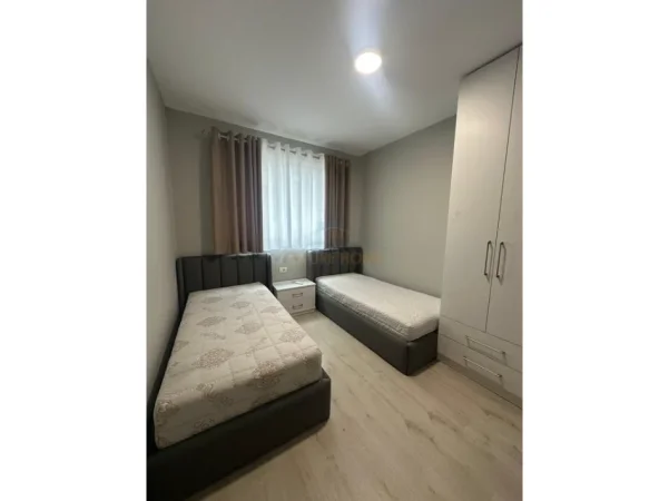 Tirane, jepet me qera apartament 2+1 Kati 7, 85 m² 650 € (REZIDENCA FUTURE HOME)