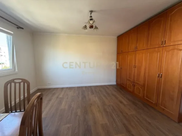 Tirane, shitet apartament 2+1 Kati 4, 80 m² 147.000 € (Irfan Tomini)