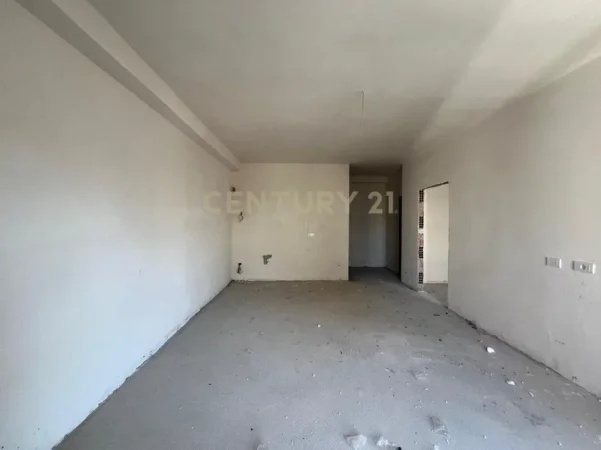 Tirane, shitet apartament 1+1 Kati 3, 74 m² 126.000 € (QSUT)