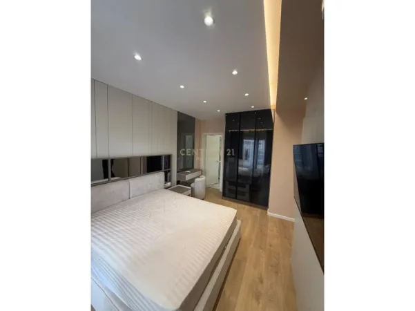Tirane, shitet apartament 2+1 Kati 3, 117 m² 370.000 € (rruga e durresit)