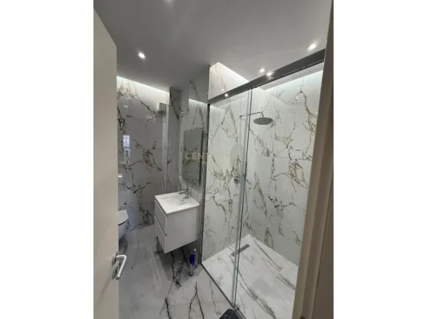 Tirane, shitet apartament 2+1 Kati 3, 117 m² 370.000 € (rruga e durresit)