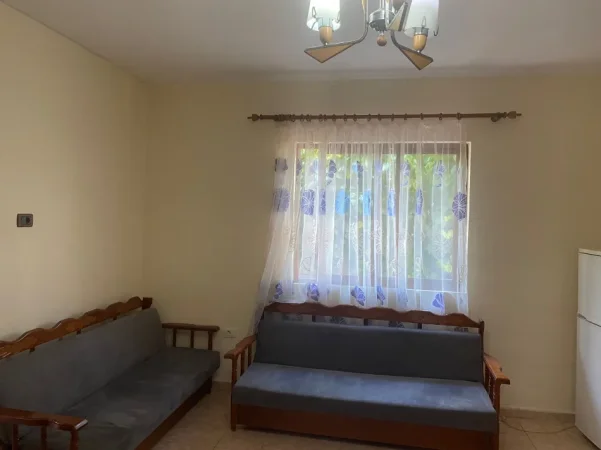 Tirane, jap me qera apartament 2+1+Ballkon Kati 0, 112 m² 390 € (ne rrugen Pandi Stillu Tirane.)