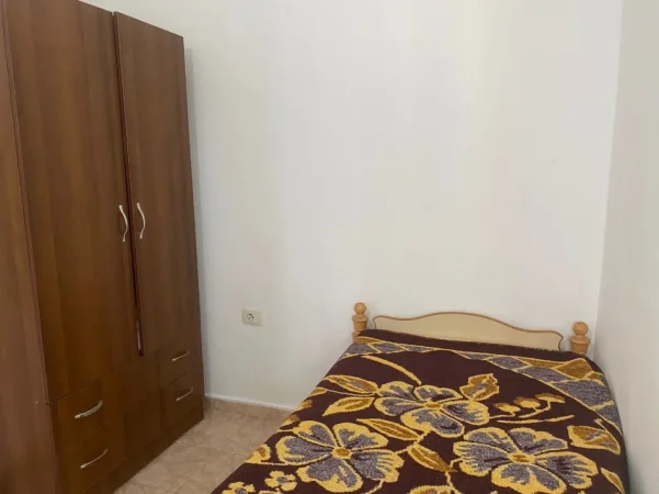 Tirane, jap me qera apartament 2+1+Ballkon Kati 0, 112 m² 390 € (ne rrugen Pandi Stillu Tirane.)