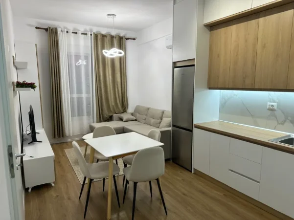 Tirane, jepet me qera nga Pronari, pa-komision apartament 1+1+Ballkon Kati 3, 50 m² 420 € (Kompleksi Kadiu kontakt)
