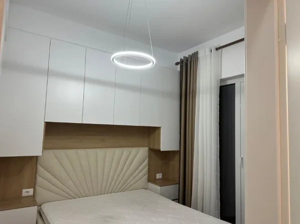 Tirane, jepet me qera nga Pronari, pa-komision apartament 1+1+Ballkon Kati 3, 50 m² 420 € (Kompleksi Kadiu kontakt)