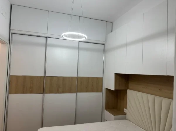 Tirane, jepet me qera nga Pronari, pa-komision apartament 1+1+Ballkon Kati 3, 50 m² 420 € (Kompleksi Kadiu kontakt)