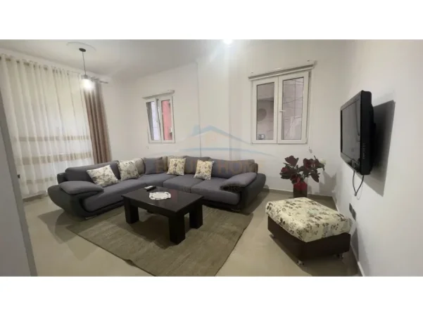 Tirane, jepet me qera apartament 2+1+Ballkon Kati 0, 100 m² 700 € (Kodra e Diellit)