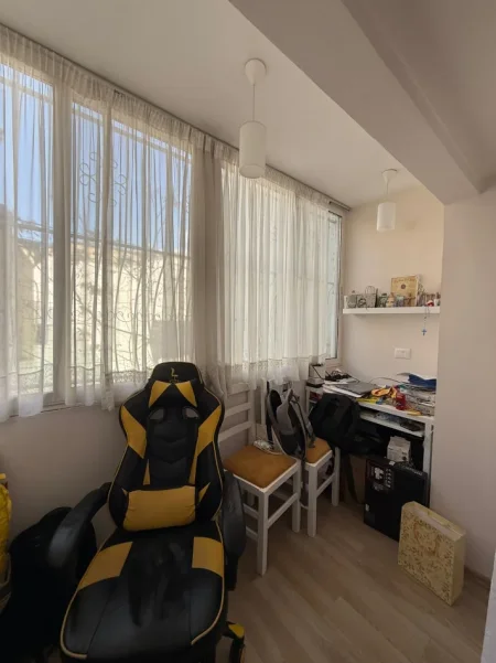 Tirane, shitet apartament 1+1+Ballkon Kati 2, 62 m² 150.000 € (Prane shkolles se Baletit)