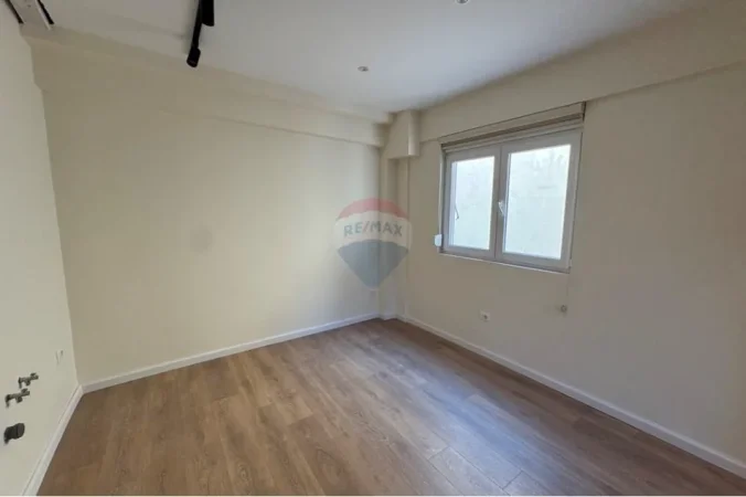 Tirane, shitet apartament , 36 m² 133.000 € 