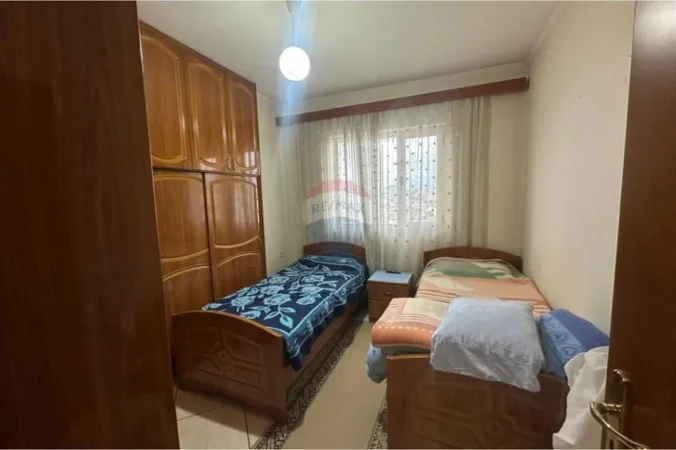 Tirane, shitet apartament , 100 m² 170.000 € 