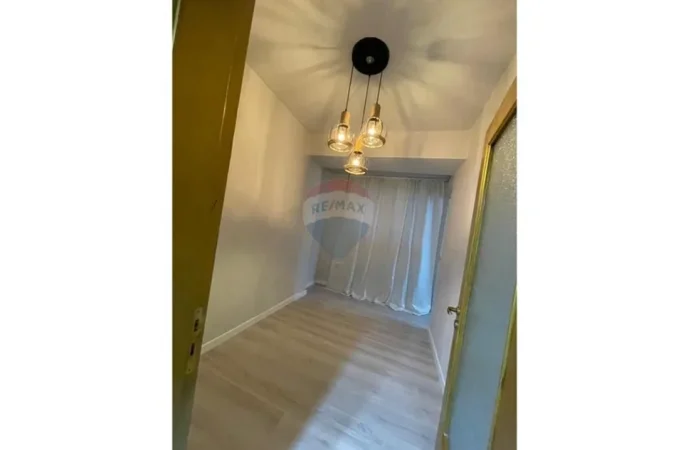 Tirane, jepet me qera apartament , 41 m² 600 € 