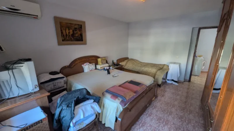 Tirane, shitet apartament 1+1+Aneks+Ballkon Kati 1, 100 m² Stadiumi Dinamo (Rruga Njazi Demi)