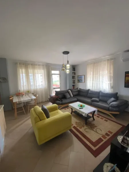 Tirane, shitet apartament 2+1+Ballkon Kati 5, 80 m² 210.000 € (Kodra e Diellit)