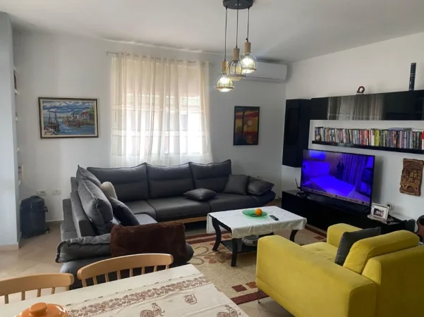 Tirane, shitet apartament 2+1+Ballkon Kati 5, 80 m² 210.000 € (Kodra e Diellit)