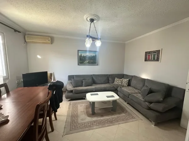 Tirane, shitet apartament 1+1+Ballkon Kati 4, 59 m² 130.000 € (Ish Parku i Autobuzave)
