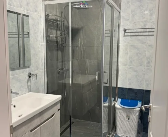 Tirane, jepet me qera apartament 2+1 Kati 2, 85 m² 940 € (Rruga Islam Alla)